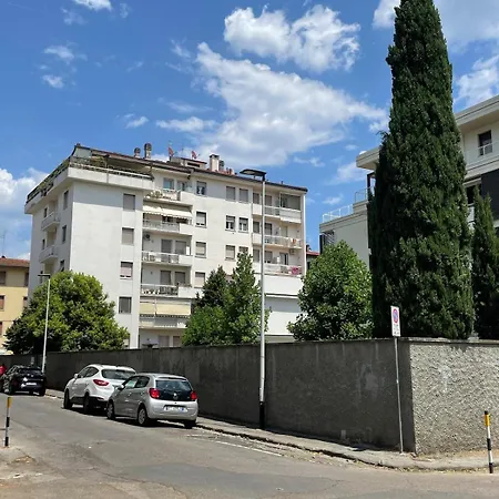 Small, Romantic And Bright Florence